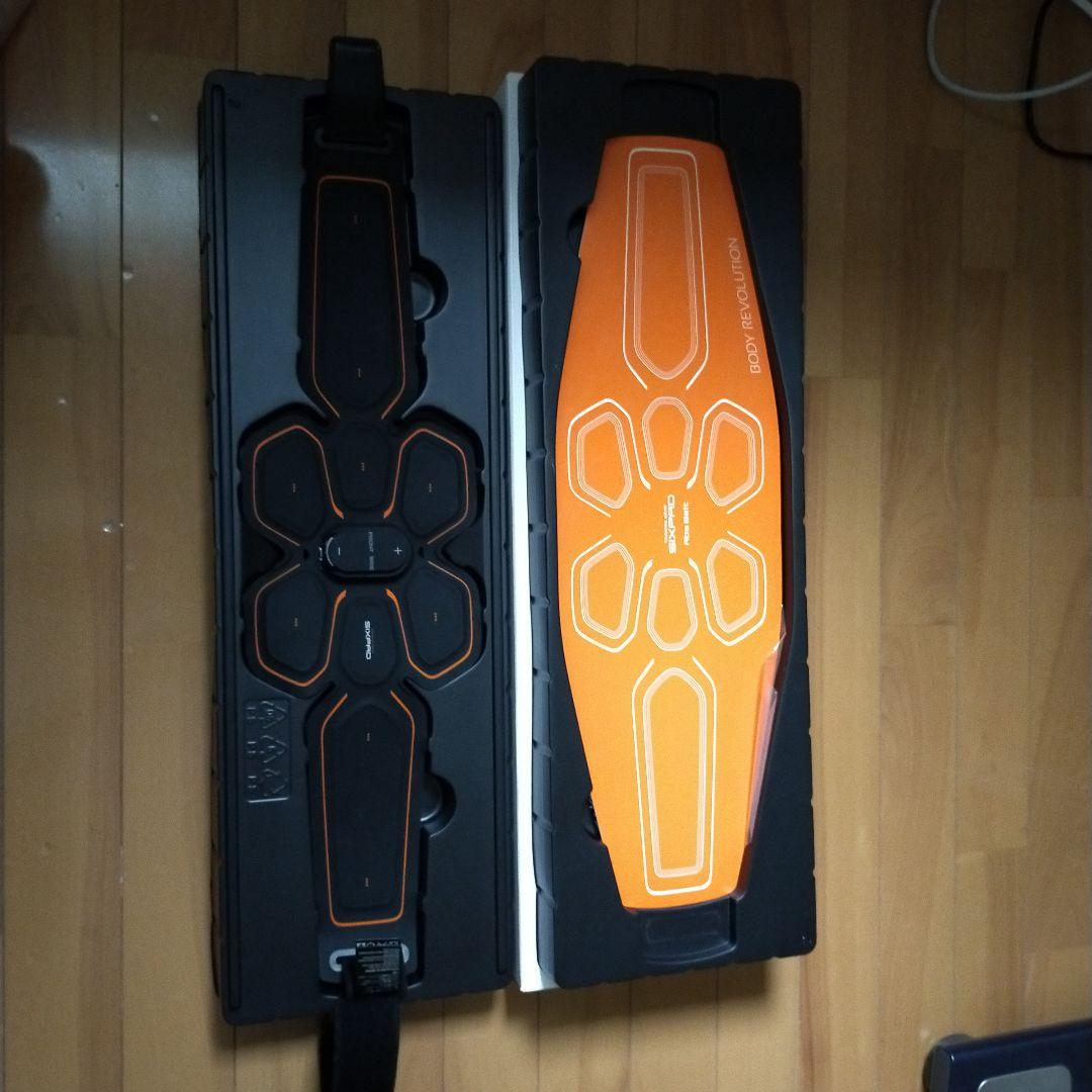 【極上美品】アブズベルト 　SIXPAD