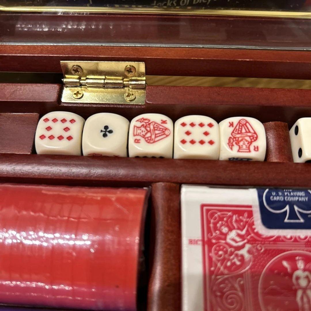 新品未使用　輸入BICYCLE DXカードゲームセット　木製収納付き