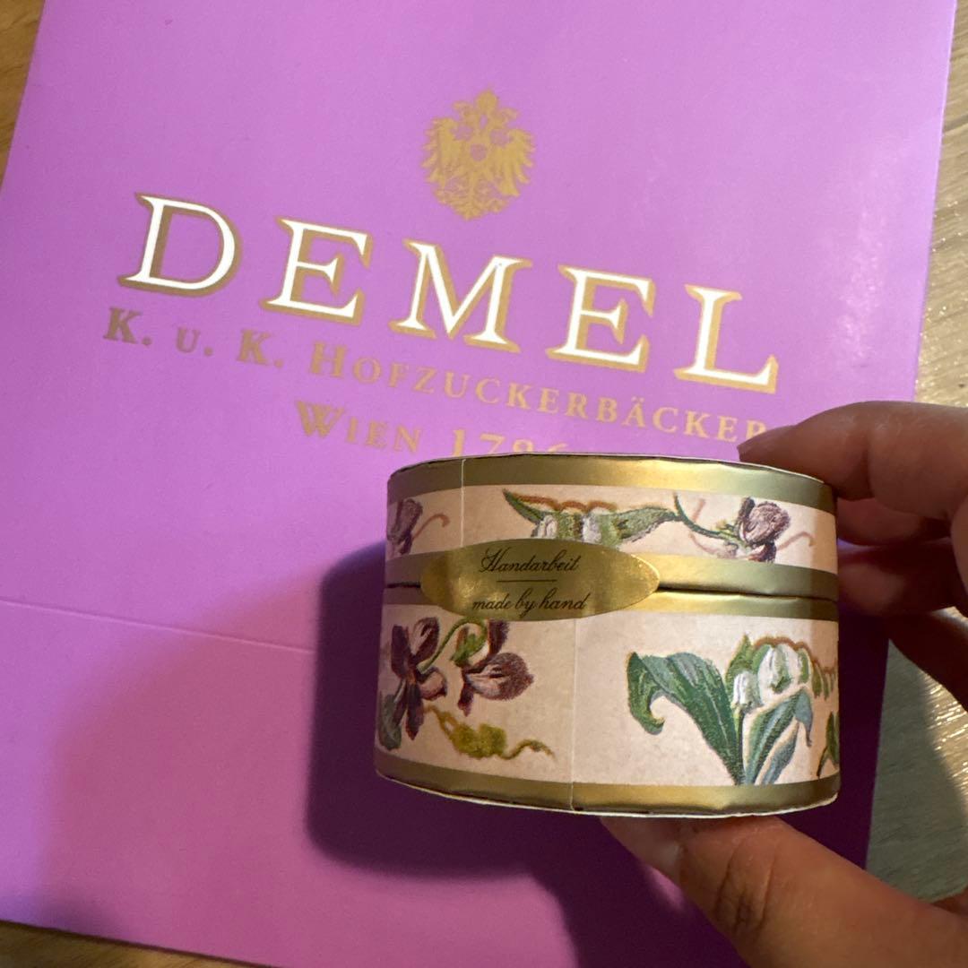 デメル　スミレの花の砂糖漬け45g　Demel