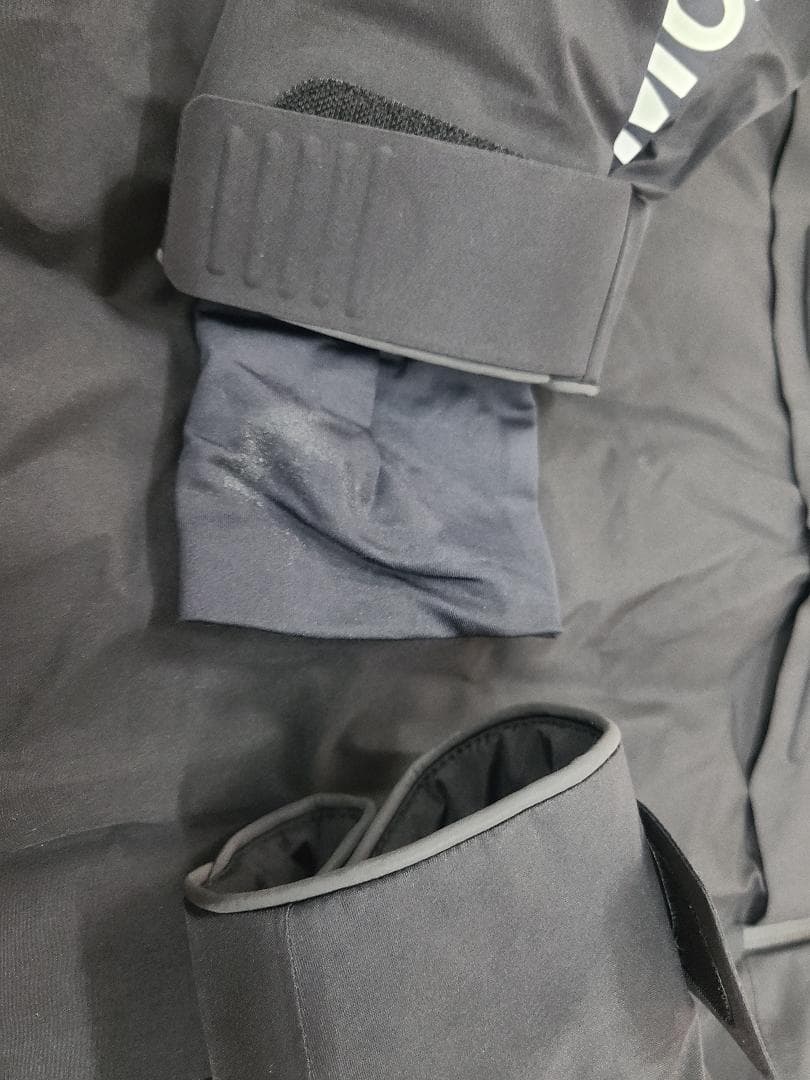 MONCLER GRENOBLE STAZ スキージャケット