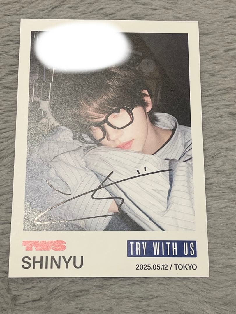 シニュ 直筆サイン TRY WITH US