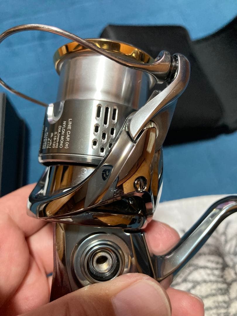 リール SHIMANO 18STELLA 2500SGH