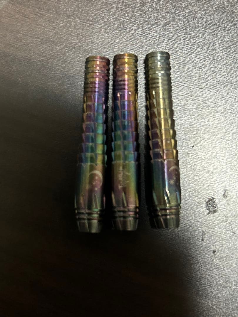 ダーツ 3本セット 虹色　値下げ交渉⭕️ できるだけ答えたいと思っております！