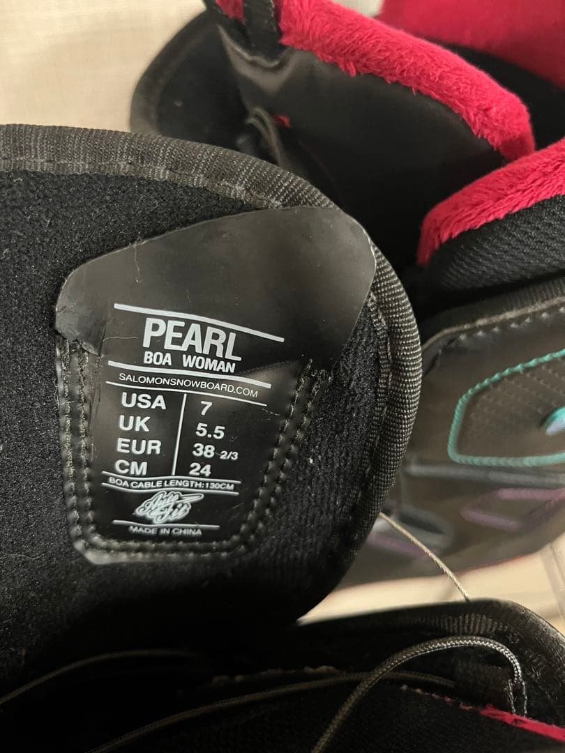 SALOMON スノーボードブーツ 女性用 ブラック/ピンク