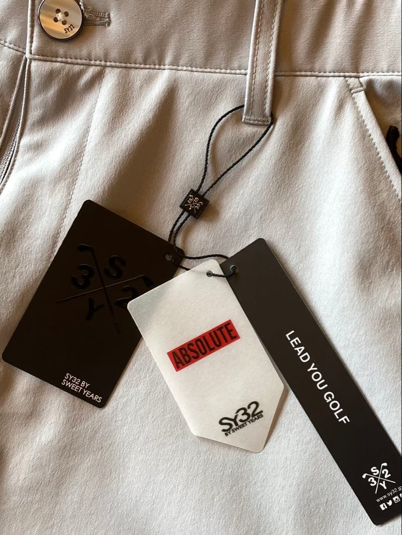 SY32ゴルフパンツ ライトグレー 新品タグ付き.新品未使用.Mサイズ