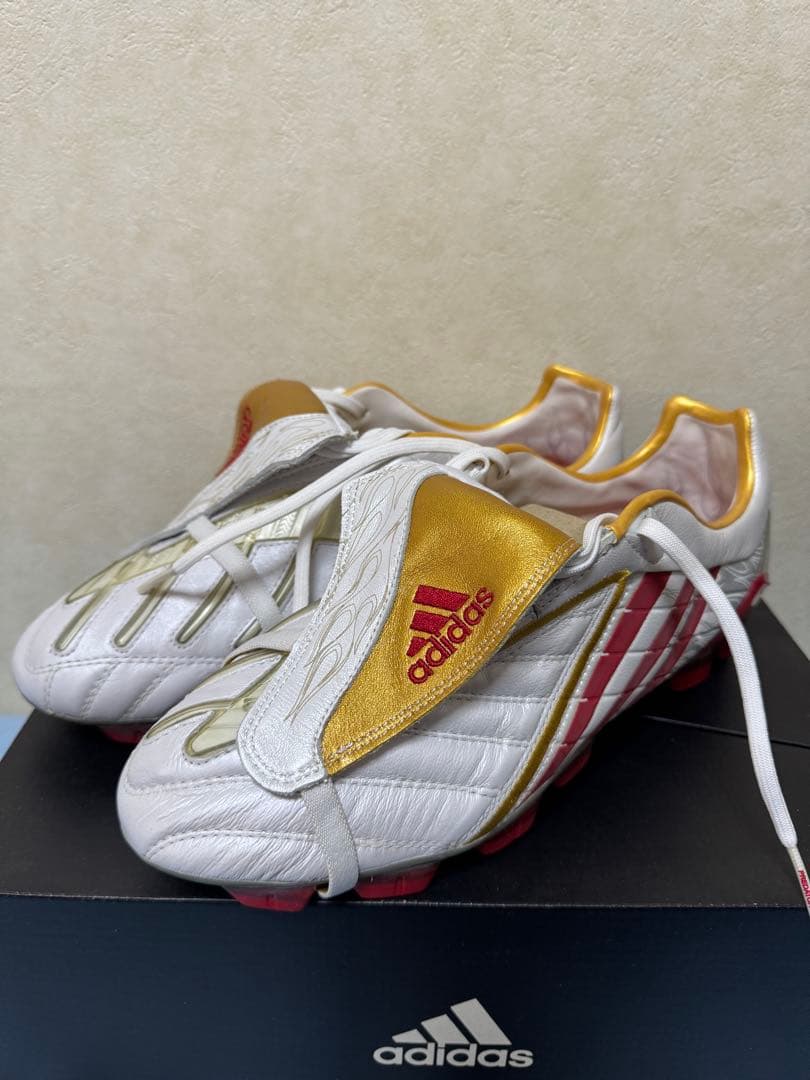アディダス プレデター パワースワーブ ホワイト/ゴールド 28cm 限定品
