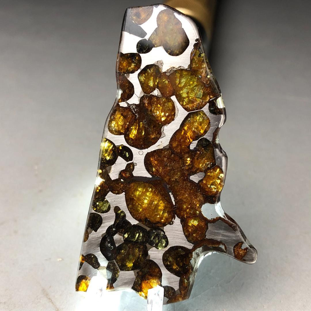 パラサイト隕石 隕石　石鉄隕石　セリコ隕石 美品　重さ約14ｇ　ケース付き