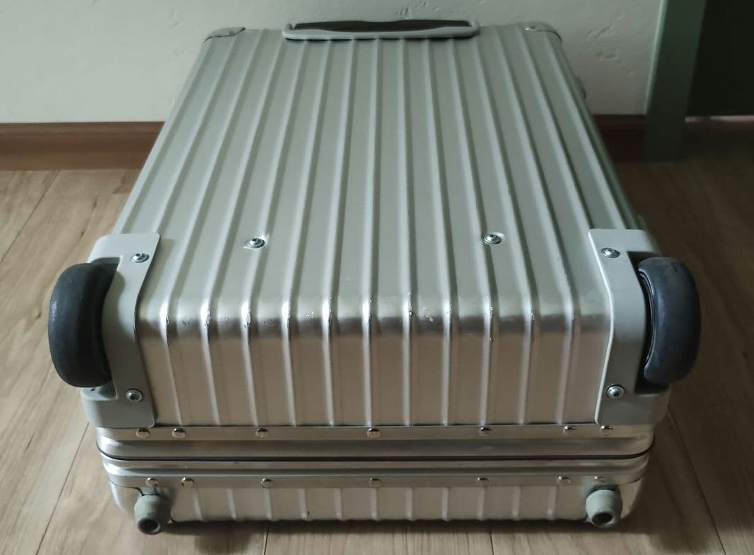 ◎希少★美品★RIMOWAリモワ★クラシックフライト機内持込み2輪TSAキャビン