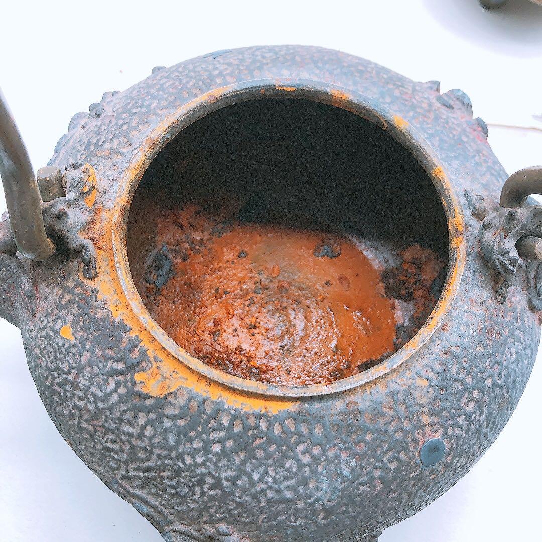 【要確認】日本亀文 鉄瓶 銅蓋 動物モチーフ 重さ約2.5kg アンテ