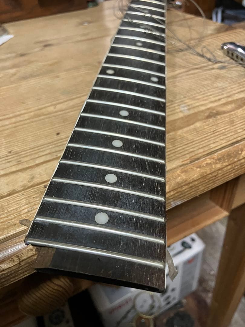 KISS キッス　ステージで破壊されたSilvertone エレキギター ネック