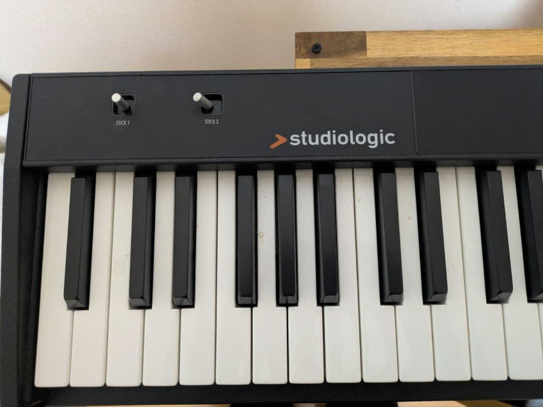 鍵盤楽器 studiologic numacompact 2