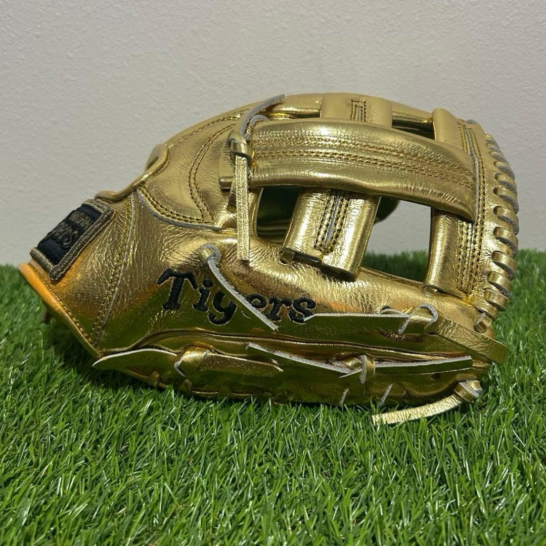 【⭐︎球春到来SALE⭐︎】2003年　阪神タイガース　優勝記念　ゴールデングラブ