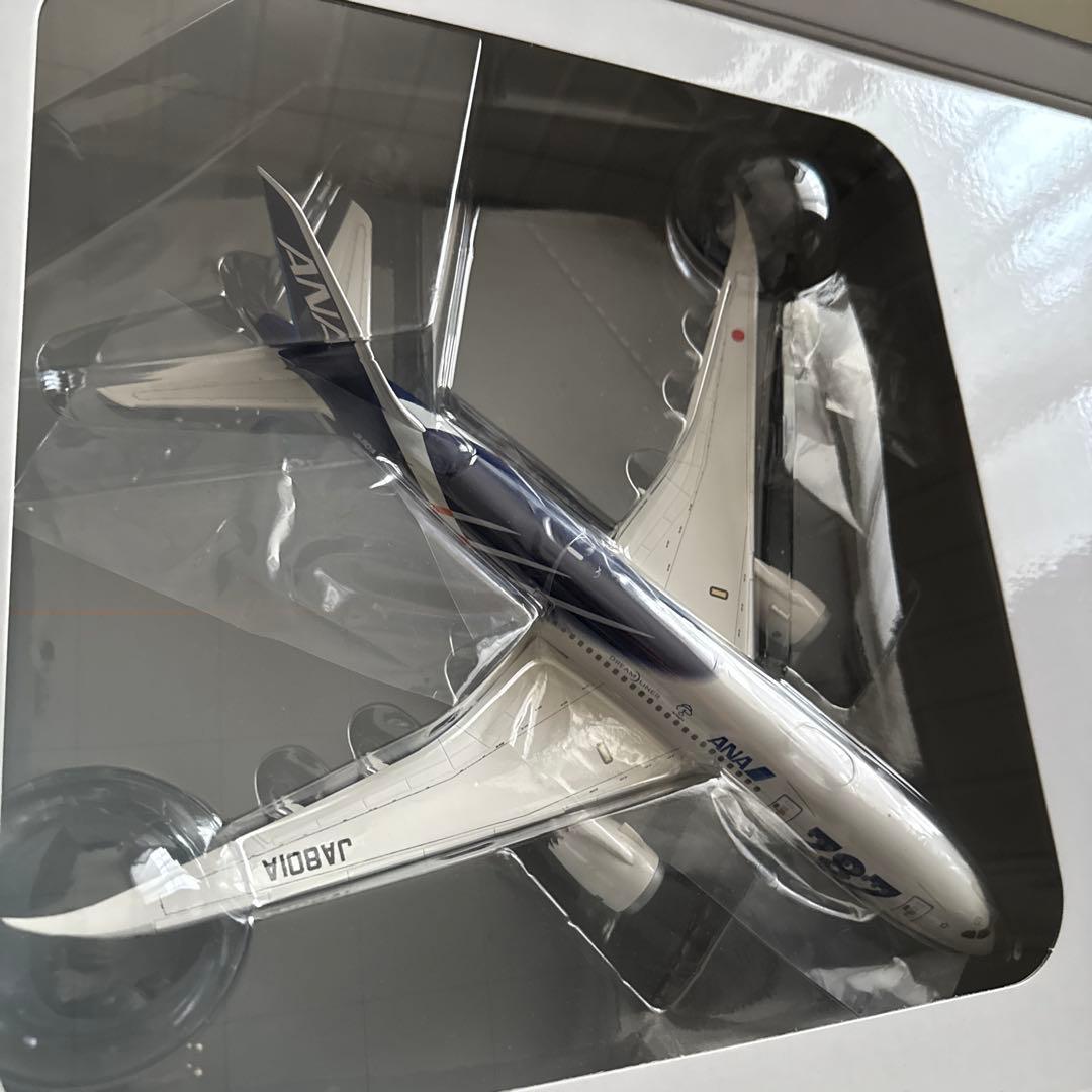 ANA Boeing 787-8 特別塗装 1:200 全日空