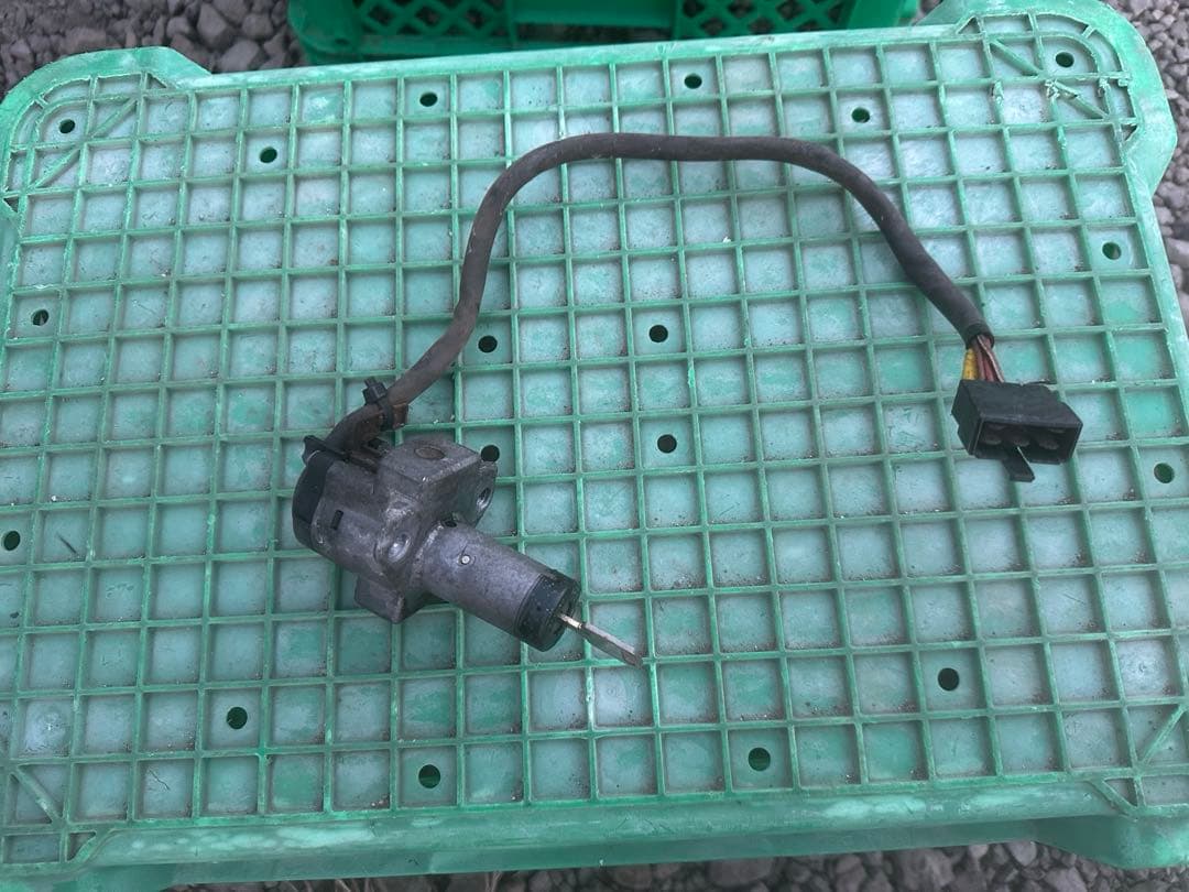 CBR400F シリンダーガキ付き HONDA 当時物 鍵