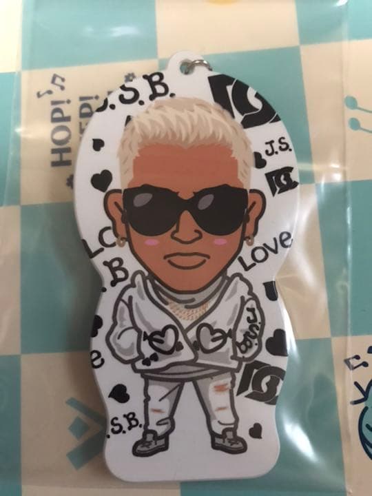 ELLY グリッターキーホルダー　白LOVE