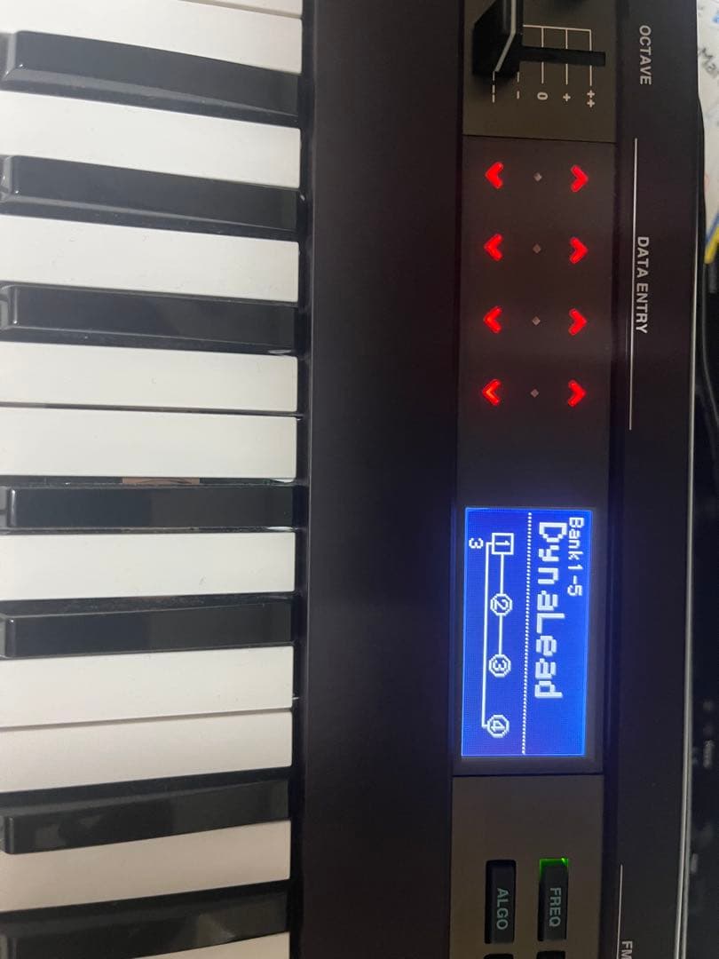 Yamaha reface DX シンセサイザー