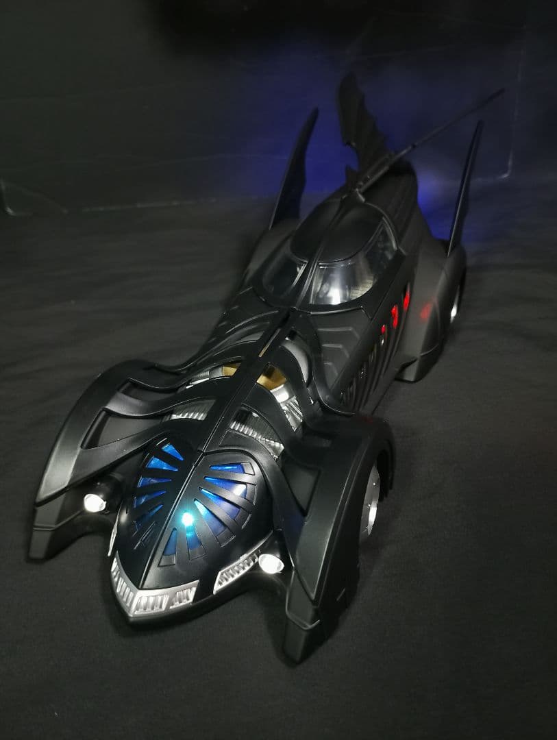 ★未使用 Wウィング バットモービル 1/18 ミニカー バットマン レア品