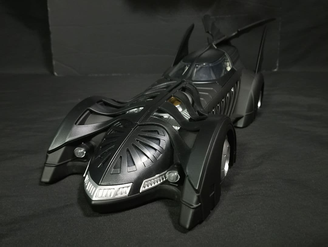 ★未使用 Wウィング バットモービル 1/18 ミニカー バットマン レア品