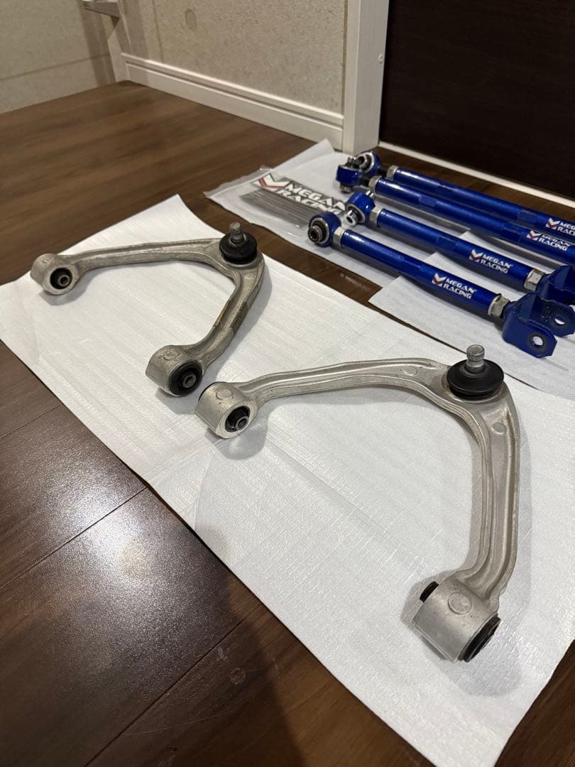 y51シーマフーガ メーガンレーシングアームv36スカイライン純正アッパーアーム