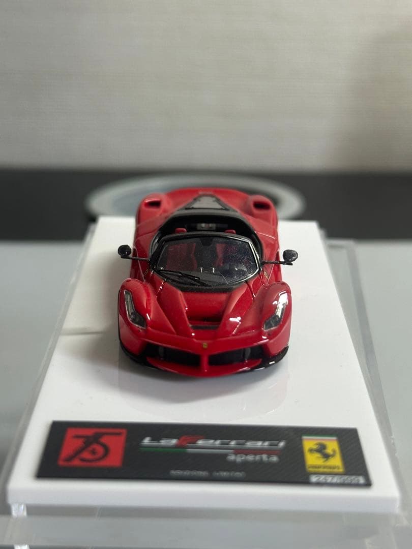 1/64 DMH フェラーリ ラフェラーリ アペルタ 赤