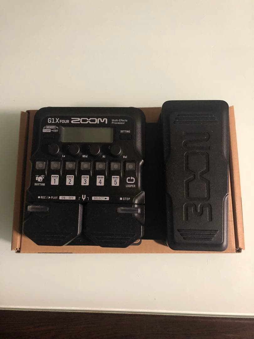 ギター ZOOM G1 FOUR/G1X FOUR