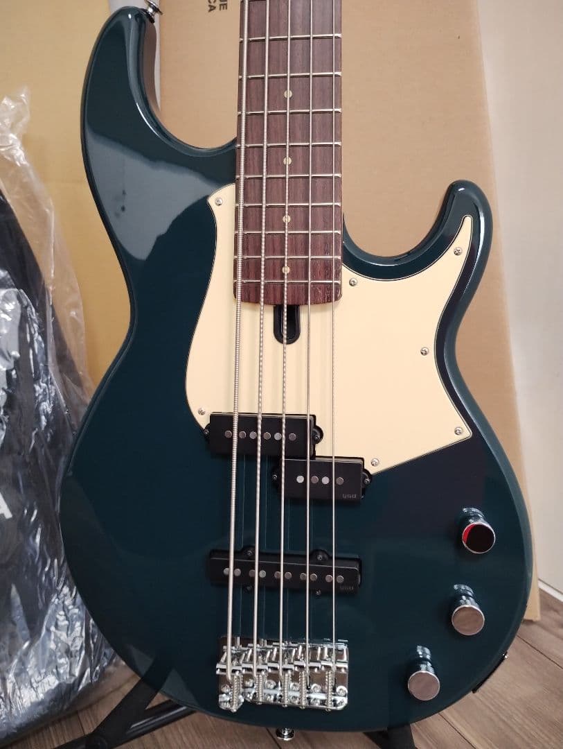 YAMAHA BB435 ティールブルー エレキベース 5弦ベース ヤマハ
