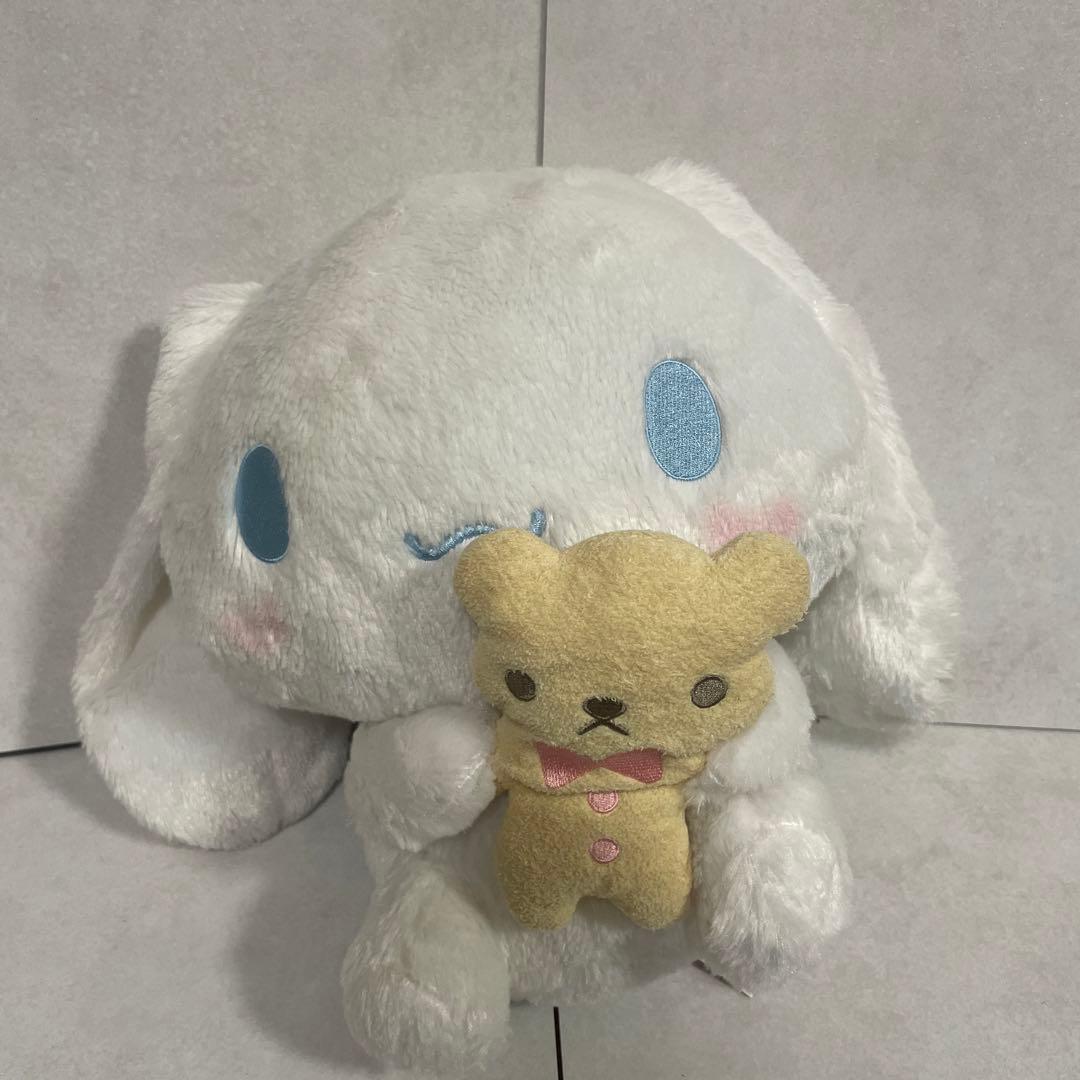 サンリオ　シナモンロール　ぬいぐるみ詰め合わせ