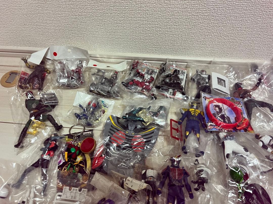 【大量】　仮面ライダー　まとめ売り　食玩　ガチャ　創絶　フィギュア　平成　HDM