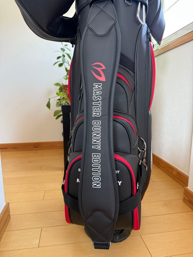 マスターバニーキャディーバッグ 超人気!!ブラック／レッド