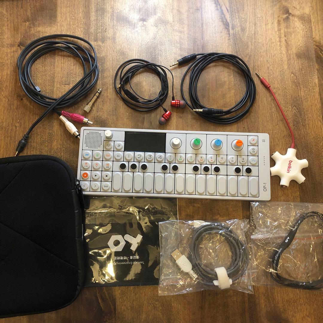 Teenage Engineering OP-1 シンセサイザー　純正付属品付