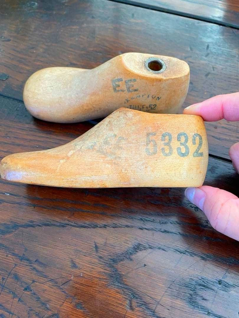 アンティーク　靴型　ケンプトン社　木製靴型　木靴型　店舗什器