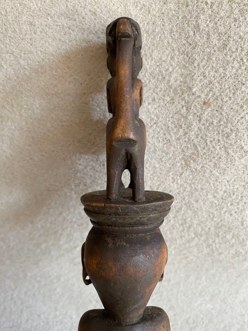 【インドネシア・スマトラ】木彫り／プリミティブアート　置物
