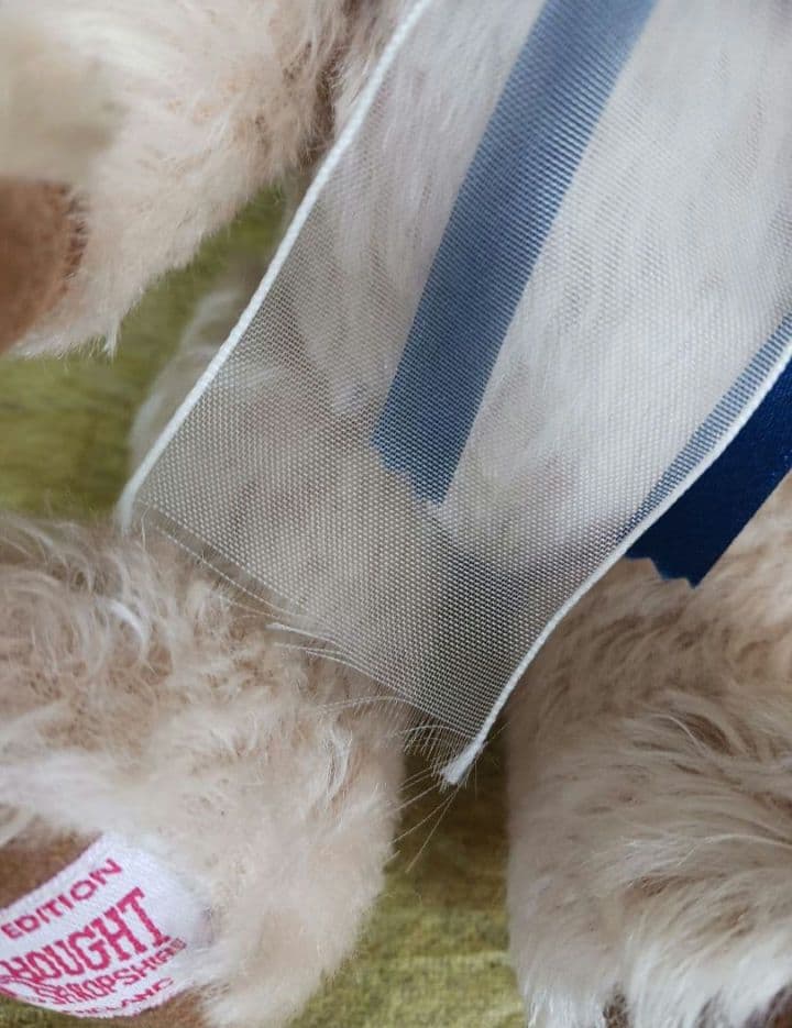 イギリスのメリーソート社の2002年テディベア