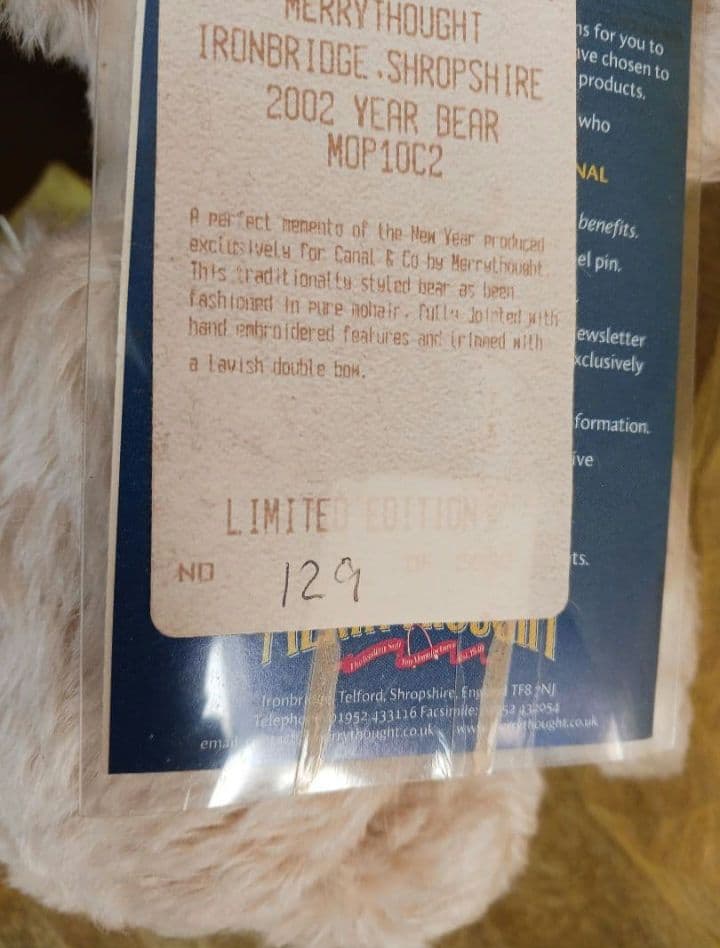 イギリスのメリーソート社の2002年テディベア