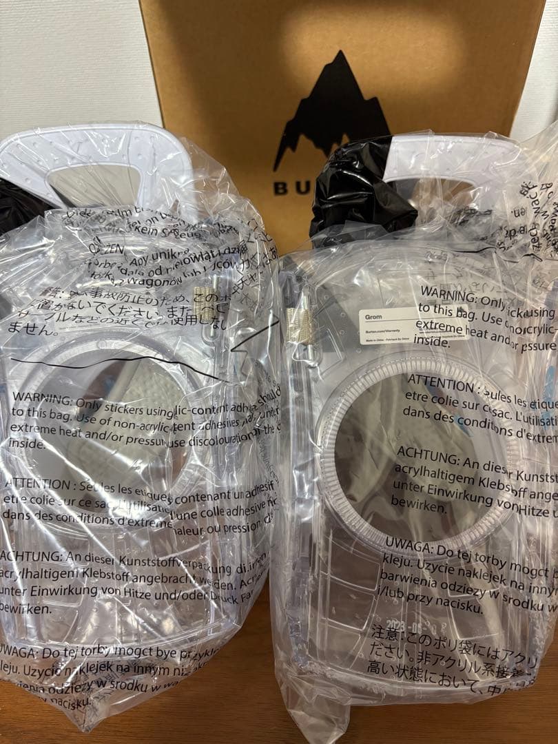 新品　BURTON バートン　スノーボード キッズグロムバインディング　白