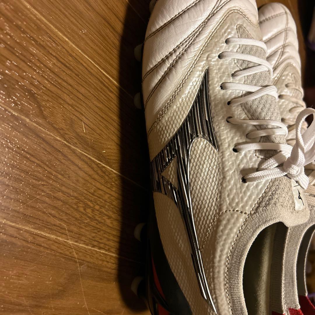 Mizuno モレリアネオ4β