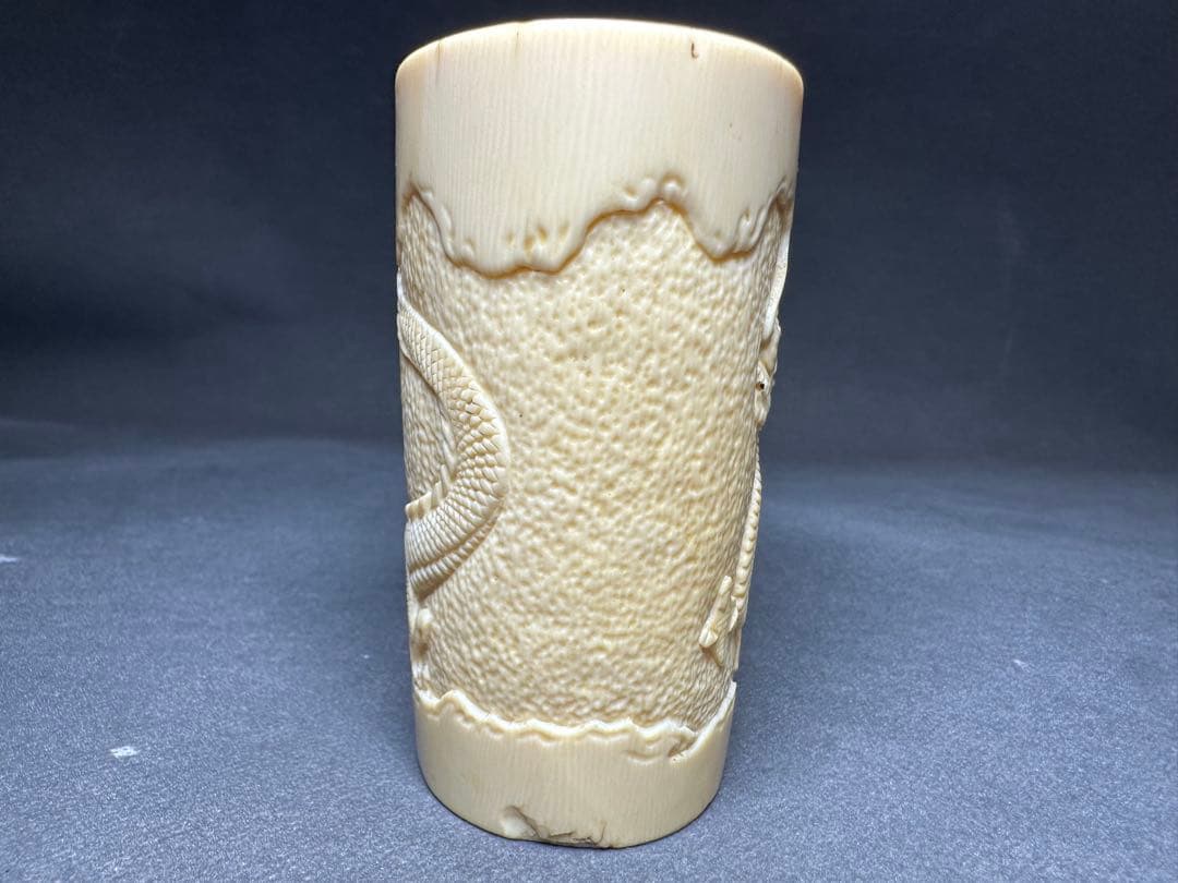 極上　天然素材　アンティーク　筆筒　置物　骨董　飾り物　古美術品　 細密細工彫刻