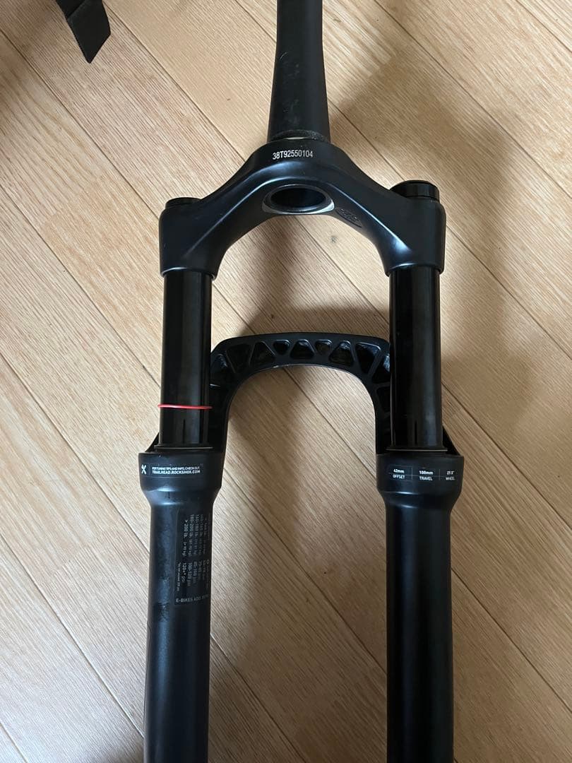 パーツ ROCKSHOX RECON FRONT FORK Boost 27.5