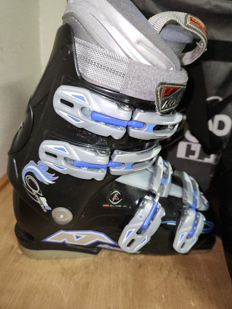 Nordica Extra Warmth スキーブーツ em6 23.5cm程度