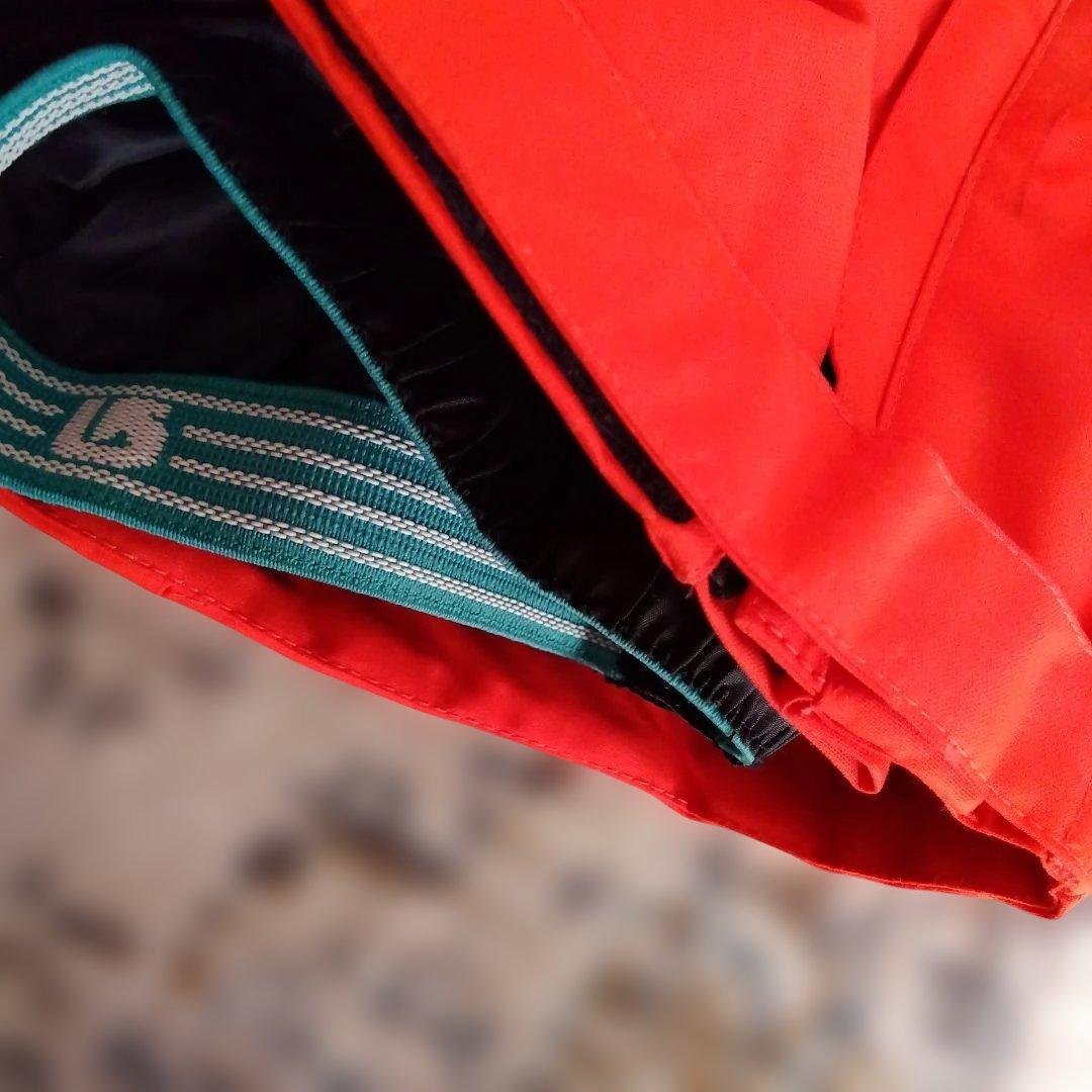 スノーボード サスペンダーパンツ　女性向け日L-XL　ズボン