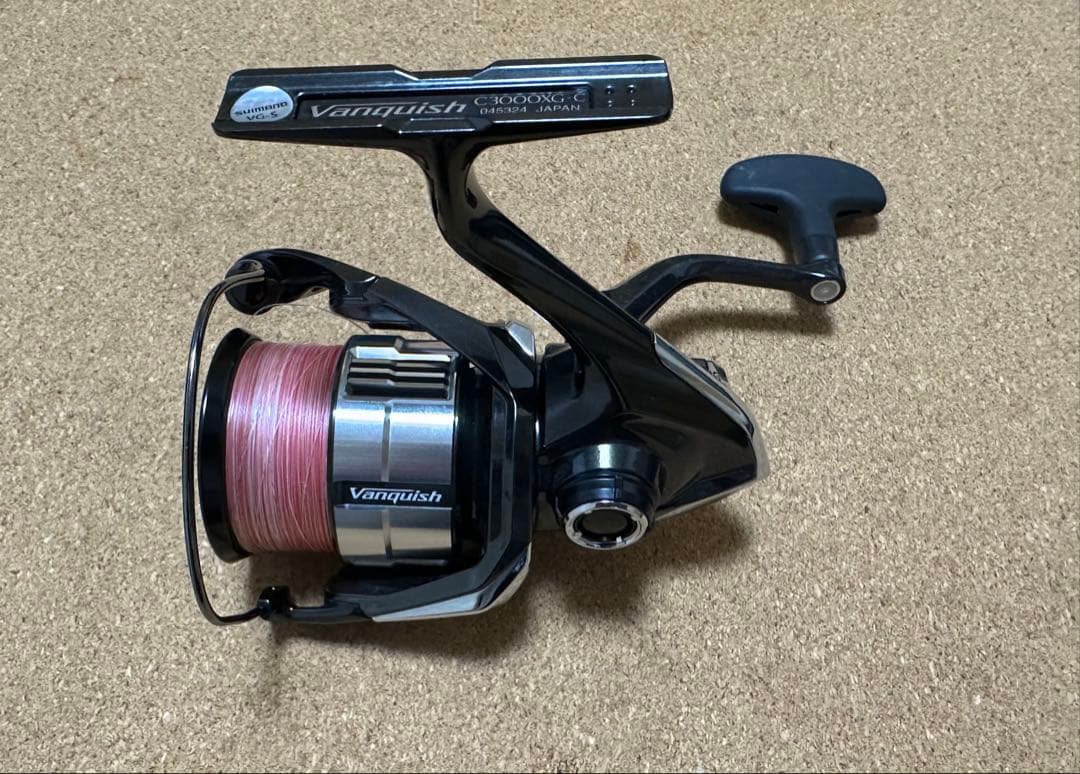 SHIMANO シマノ　C3000XG スピニングリール