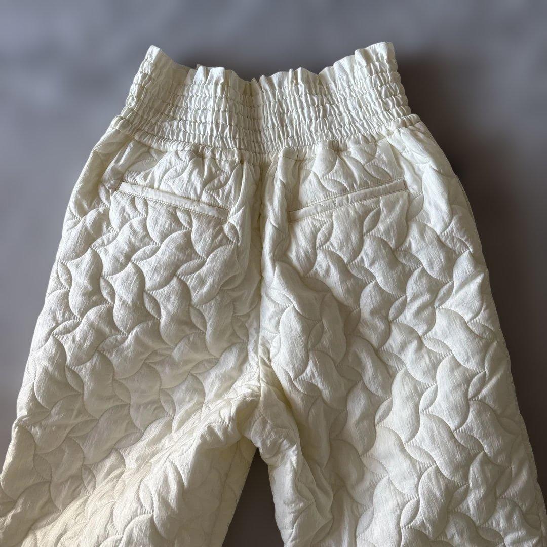 unoa ウノア　ダウン　中綿　パンツ