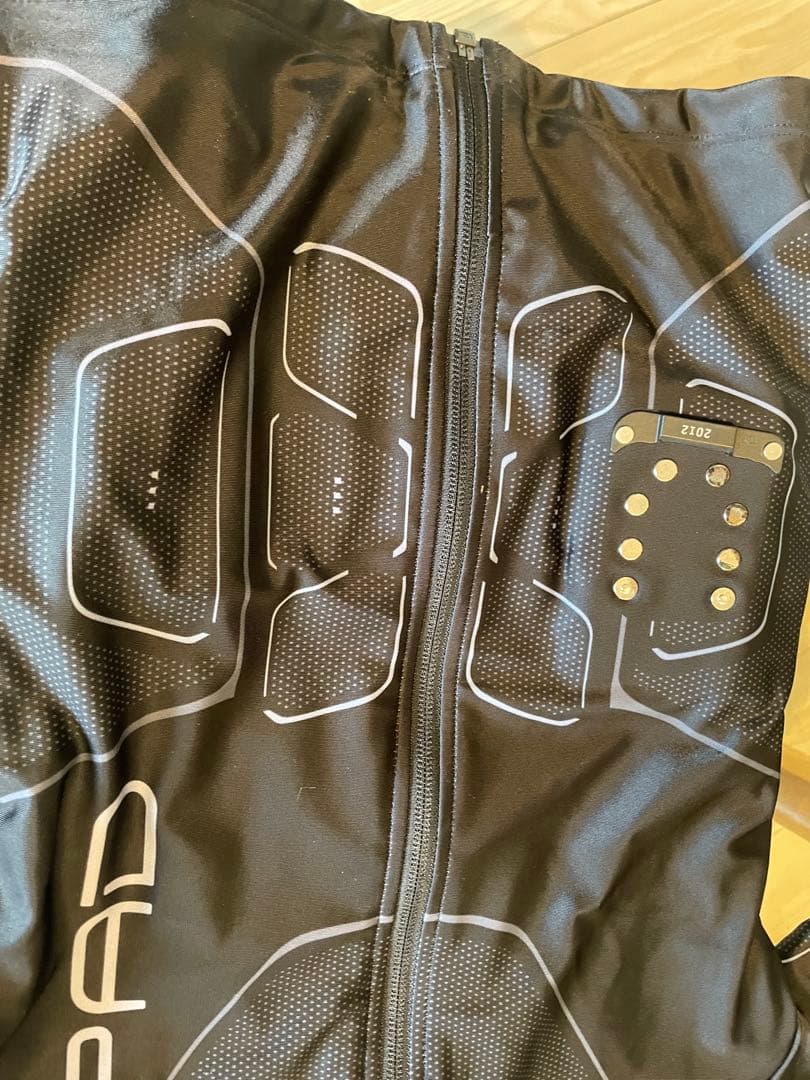 SALE SIXPAD EMSトレーニングウェア パワーフィット Mサイズ