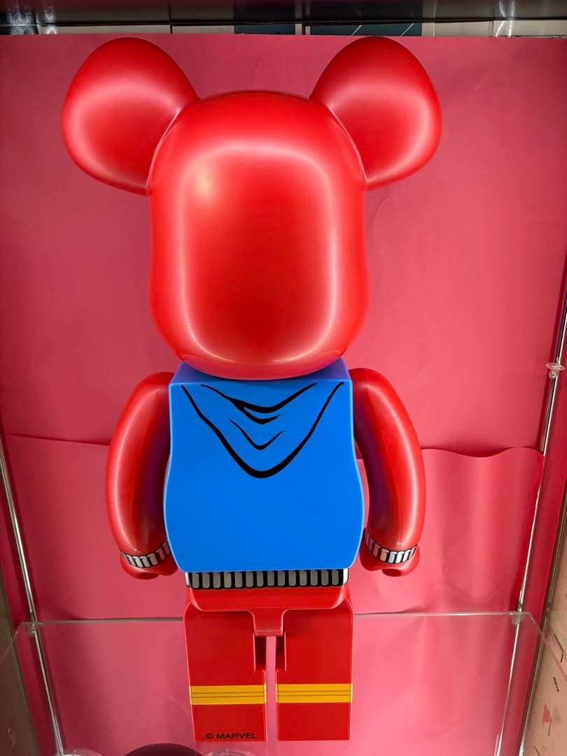 スカーレットスパイダー1000% マーベル　ベアブリック　フィギュア