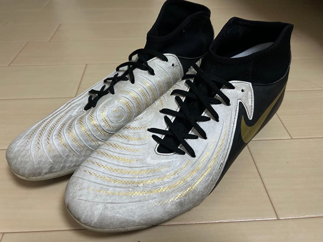 Nike サッカーシューズ スパイク ホワイト/ブラック/ゴールド