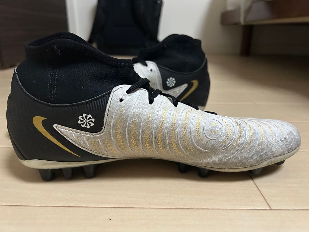 Nike サッカーシューズ スパイク ホワイト/ブラック/ゴールド