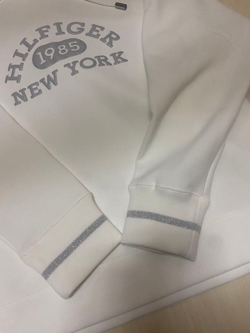 トミーフィルフィガーゴルフ　パーカー　ゴルフウェア　レディース