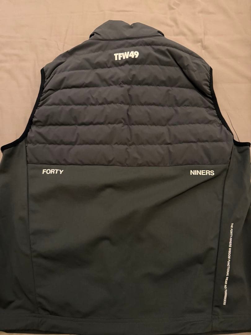 TFW49 SHIELD WARMER VEST L チャコール