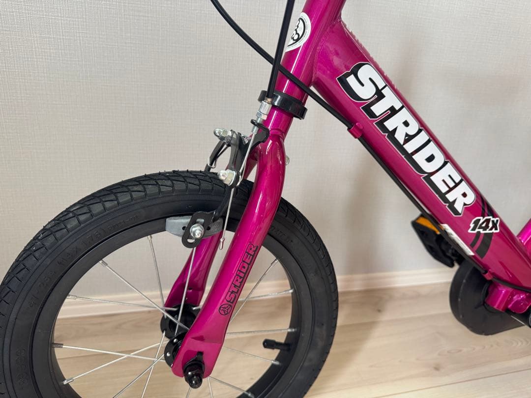 美品　STRIDER 14x ピンク キッズバイク　ストライダー　付属品あります