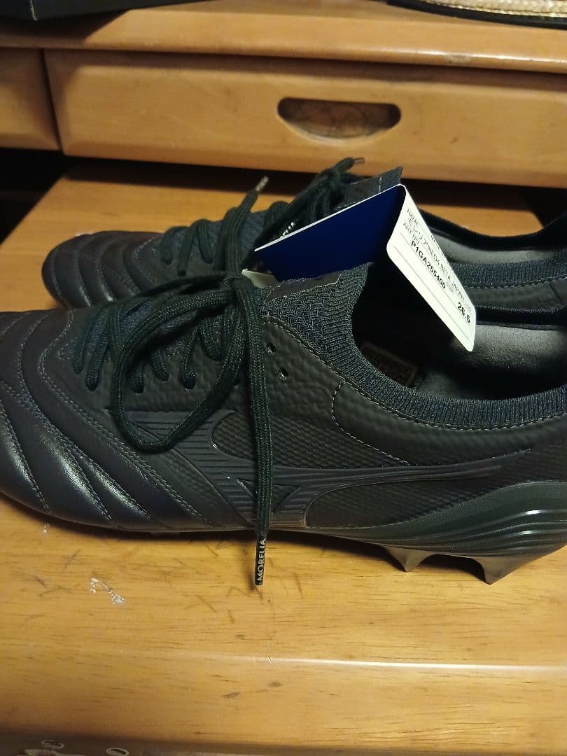 サッカースパイク モレリアネオ4βLTD